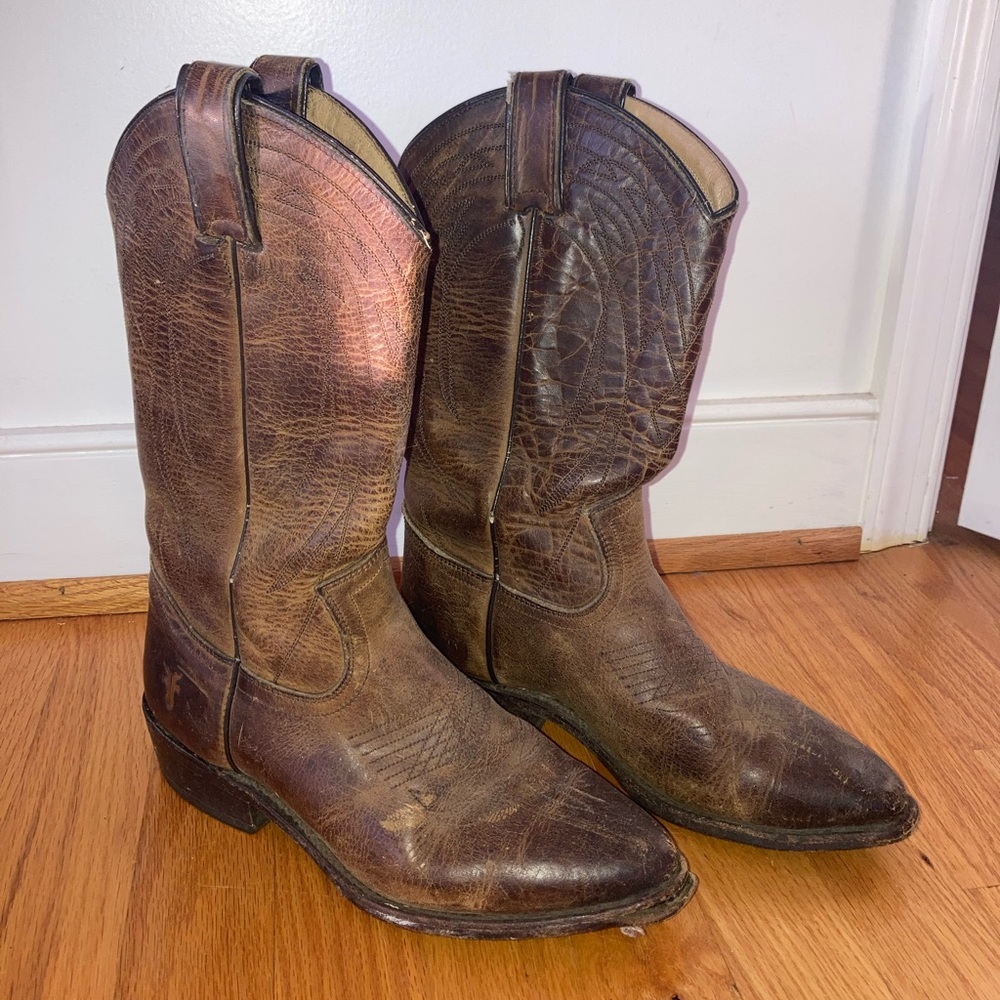 Frye Billy Pull On. Cowgirl boots.